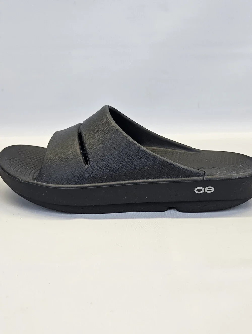 OOFOS OOahh Slide Sandals Black Recovery Comfort Mens 9 Womens 11 EU 42